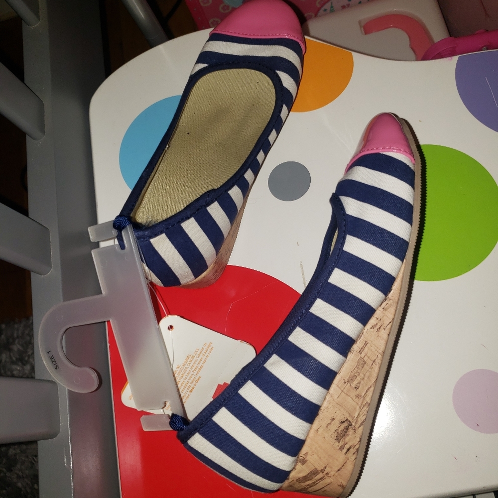 Little girls striped wedge